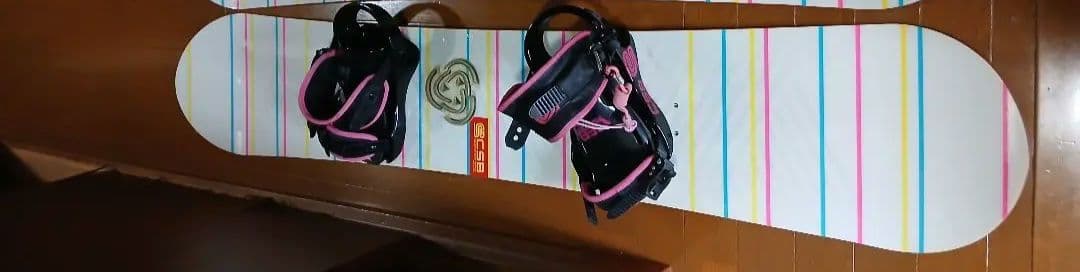 スノーボード 2本、 ビンディング付き、リーシュコード付き Amazon | ナイロンスノーボードリーシュコード4本、キーリング付き