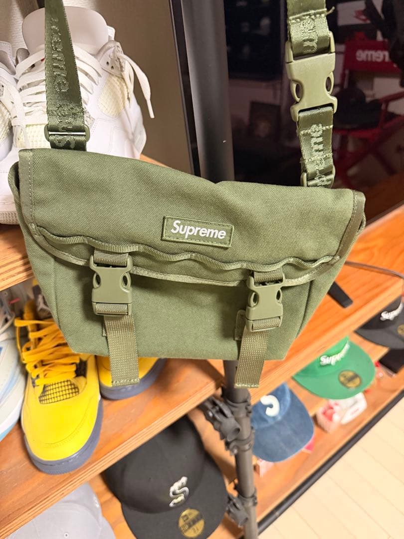 Supreme CORDURA ボディバッグ オリーブ Buy Supreme Camera Olive Bag + Mini Pouch online in Singapore