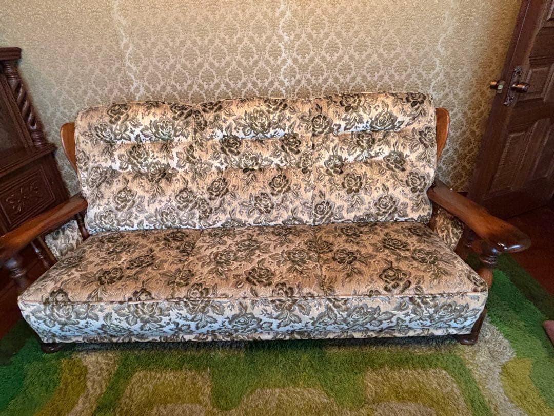 カリモク金華山ソファーセット　3人掛➕1人掛2脚　　直接引き取り希望 オールド Karimoku（カリモク）金華山セットシングル3人掛けセッと送料