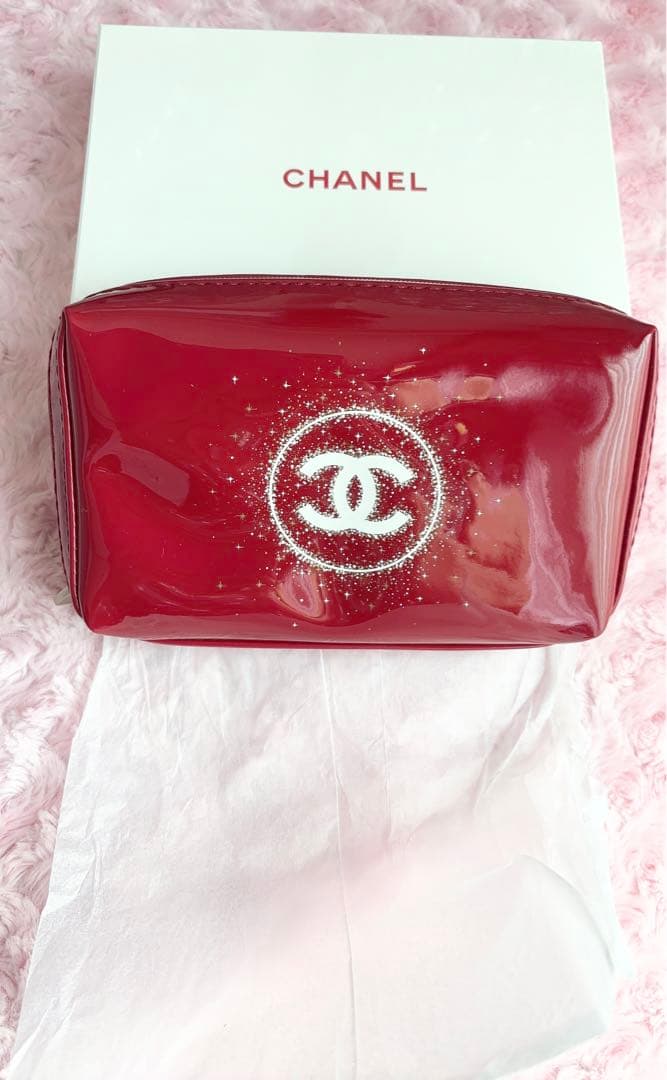 ★新品&激安&非売品 シャネルクリスマスコフレノベルティ赤ポーチ★ シャネル ノベルティ 2022 ホリデー限定 クリスマス コフレポーチ