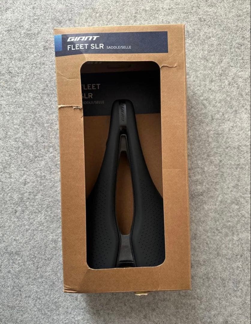 『新品未使用』GIANT FLEET SLR ジャイアント　カーボン製　サドル GIANTの新サドル「FLEET」インプレ ｜ ジャイアントストアびわ湖守山
