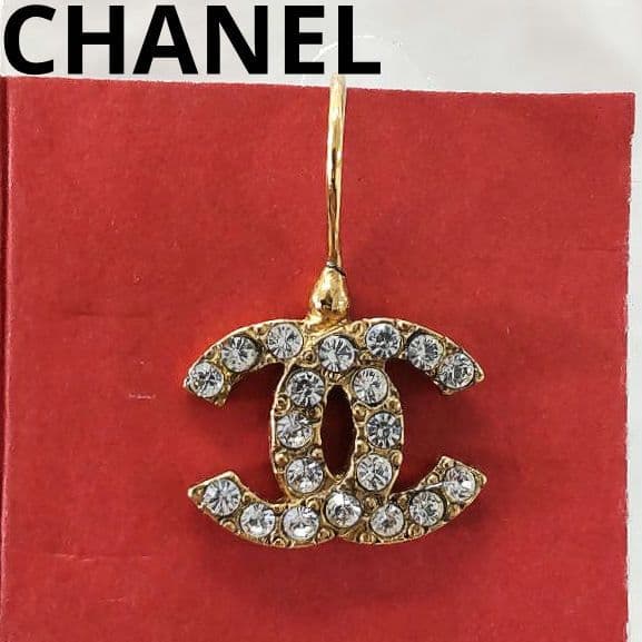 AMT15 シャネル 美品 ココマークピアス ラインストーン付き CHANEL（シャネル） 送料無料 ココマーク ハート ピアス ライン