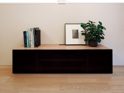 CENCE TV BOARD / センス テレビボード ガラス扉 幅136.5cm