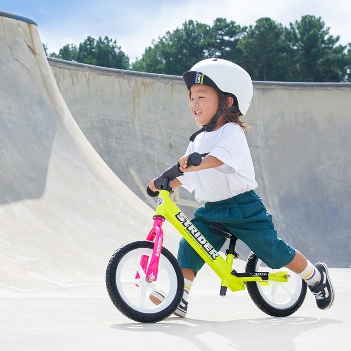 ストライダー ムラサキスポーツ限定カラー NEON YELLOW（スポーツ