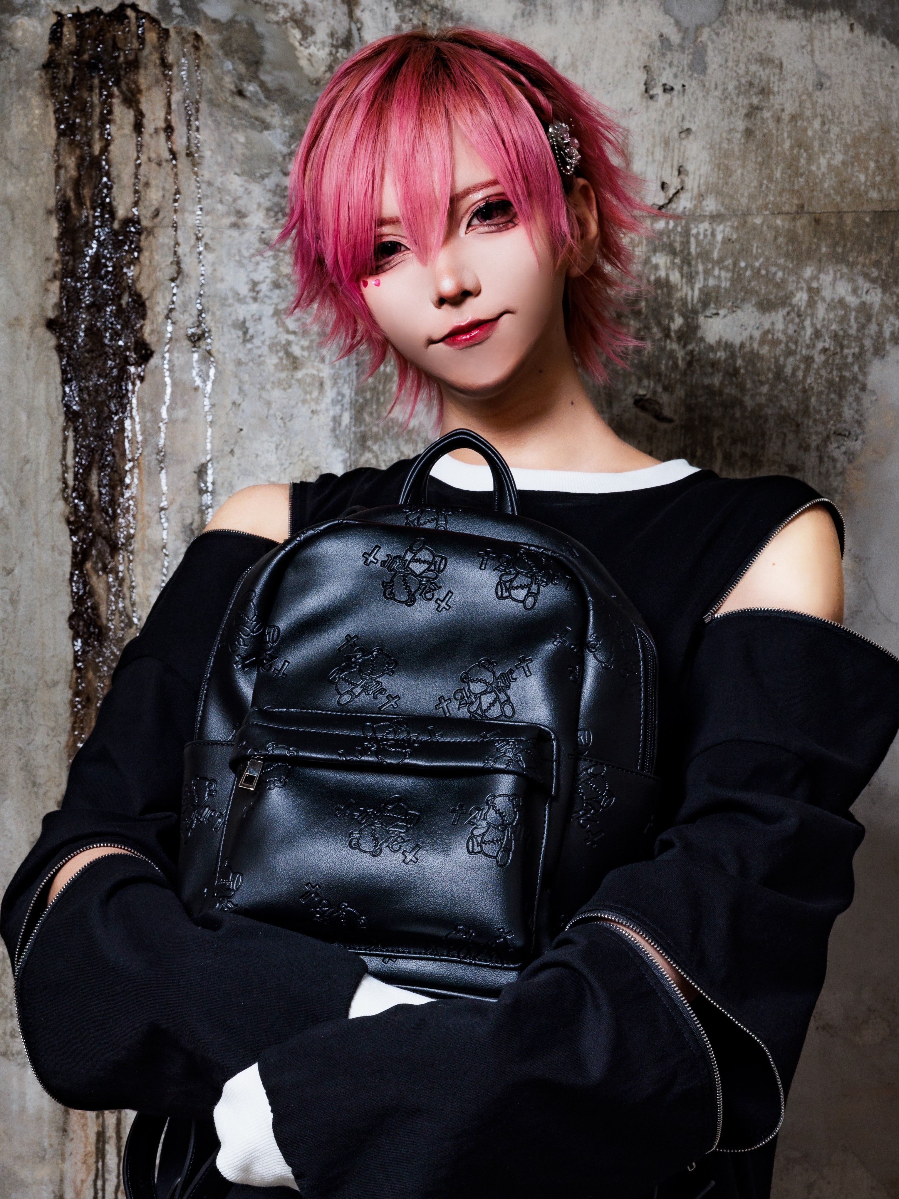 くぎベア型押し総柄リュック– A AM STUDIO