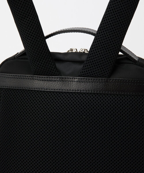 背面メッシュ仕様］クラウズナイロンリュックサック(CE-1499)（バック