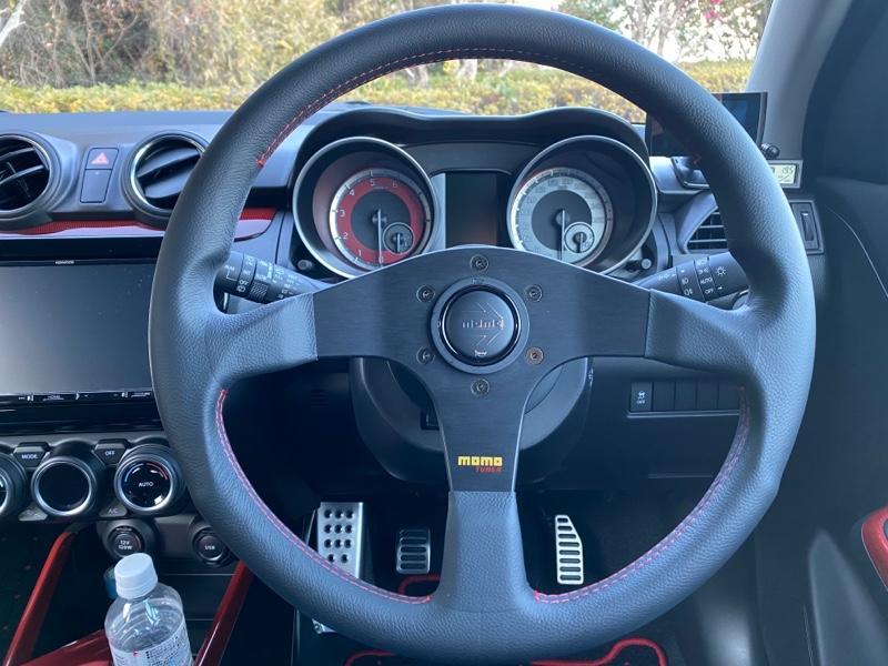 momo Tuner (350mm) のパーツレビュー | スイフトスポーツ(Pachette