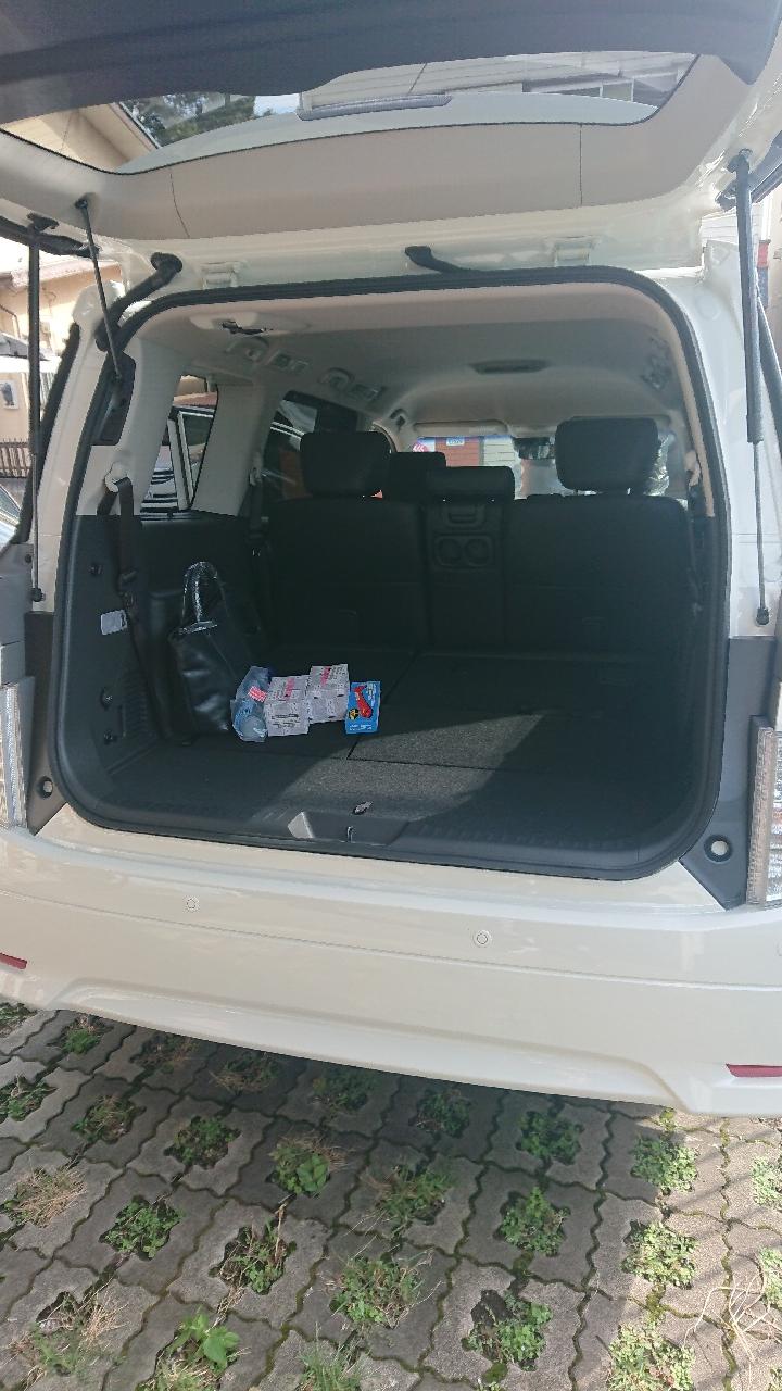 日産(純正) E52 前期 ラゲッジボード のパーツレビュー | エルグランド