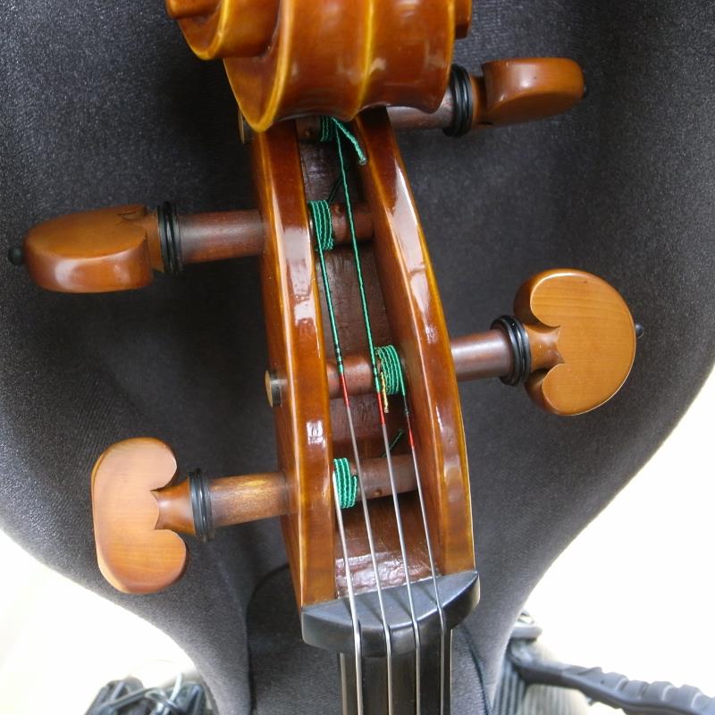 中古チェロ弦】ラーセン イルカノーネ WARM&BROAD 中古チェロ弦