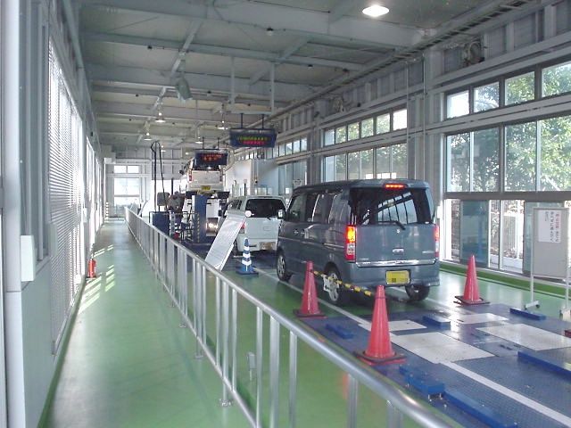 初めてのユーザー車検でダメ出し（スズキ エブリイワゴン・DA52W/62W