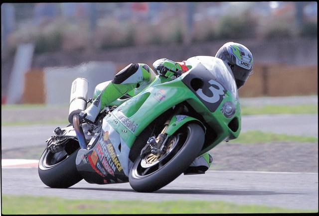 鈴鹿8耐メモリアルマシン …23 ] カワサキZX-7RR（1998） - 8耐をもっと