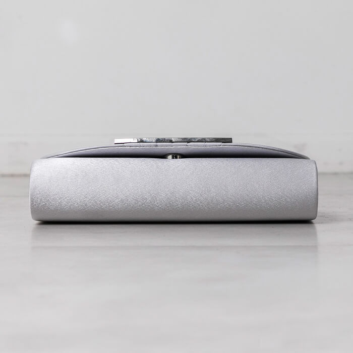 ビジューアクセントのパーティーバッグ ・シルバー｜東京ソワール